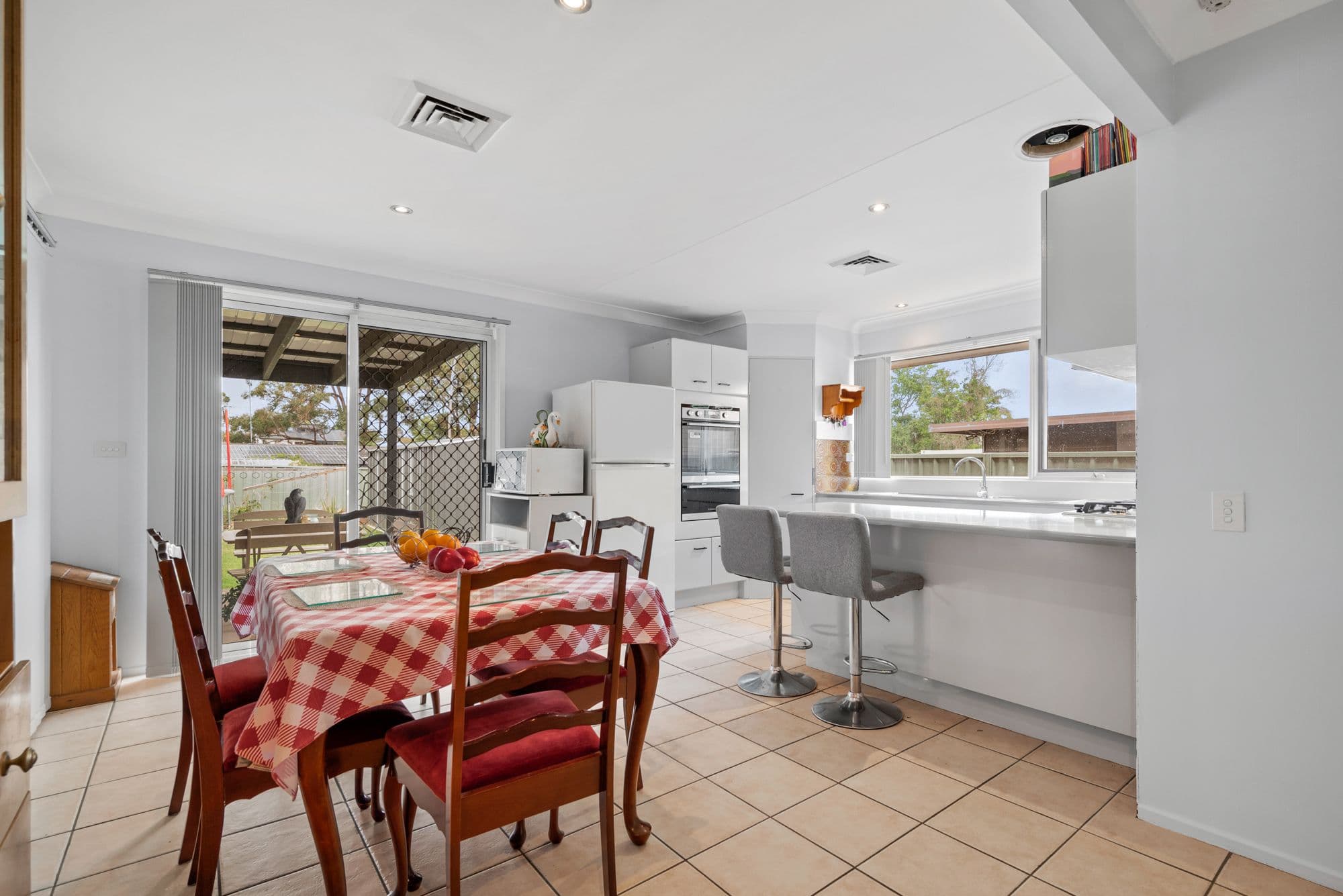 13 Coachwood Crescent, Bradbury NSW 2560, Bradbury - Thumbnail 4