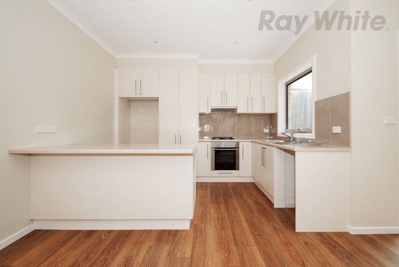 Unit 2, 4 CAROLE Avenue, Chirnside Park VIC 3116, Chirnside Park - Thumbnail 3