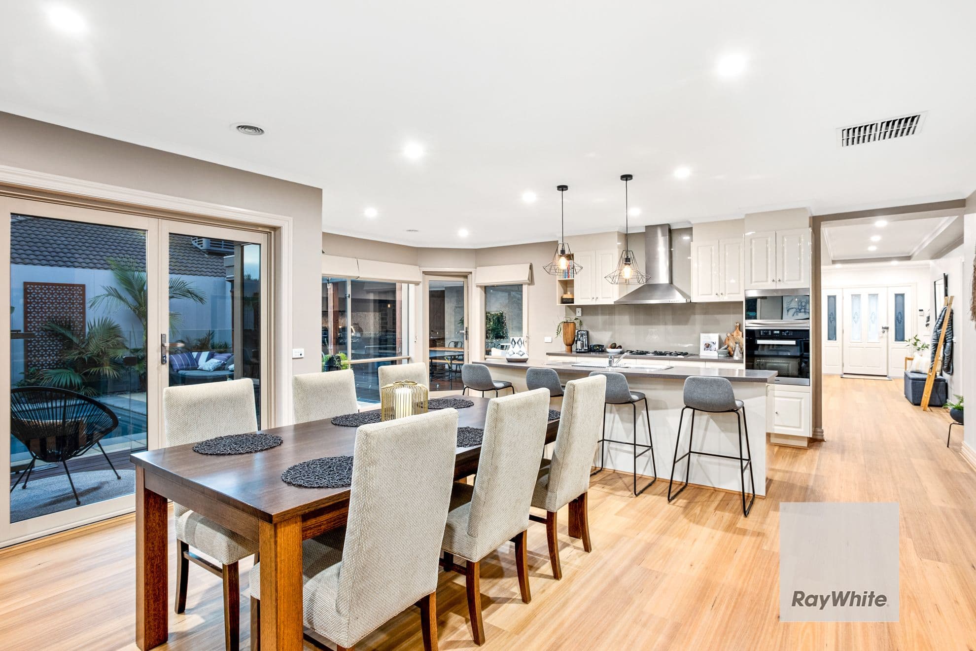 2 Hawthorn Grove, Taylors Hill VIC 3037, Taylors Hill - Thumbnail 8