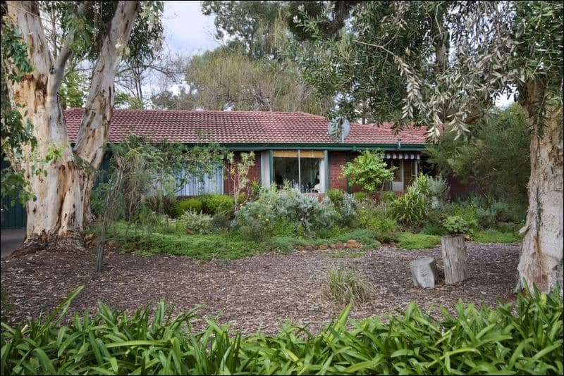 1 Booligal Street, LESMURDIE WA 6076, Lesmurdie - Thumbnail 2