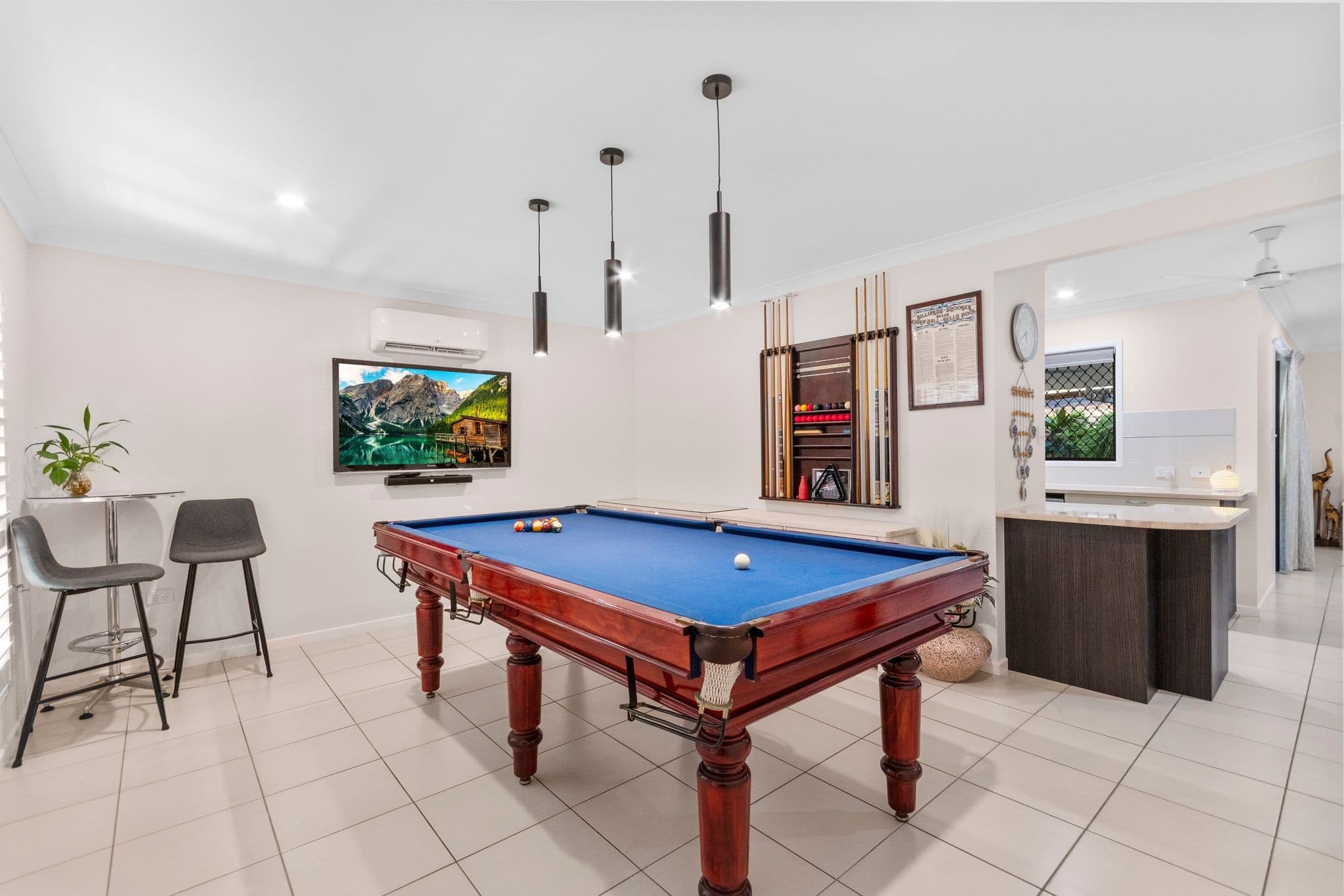 11 Chester Street, Mount Louisa QLD 4814, Mount Louisa - Thumbnail 2