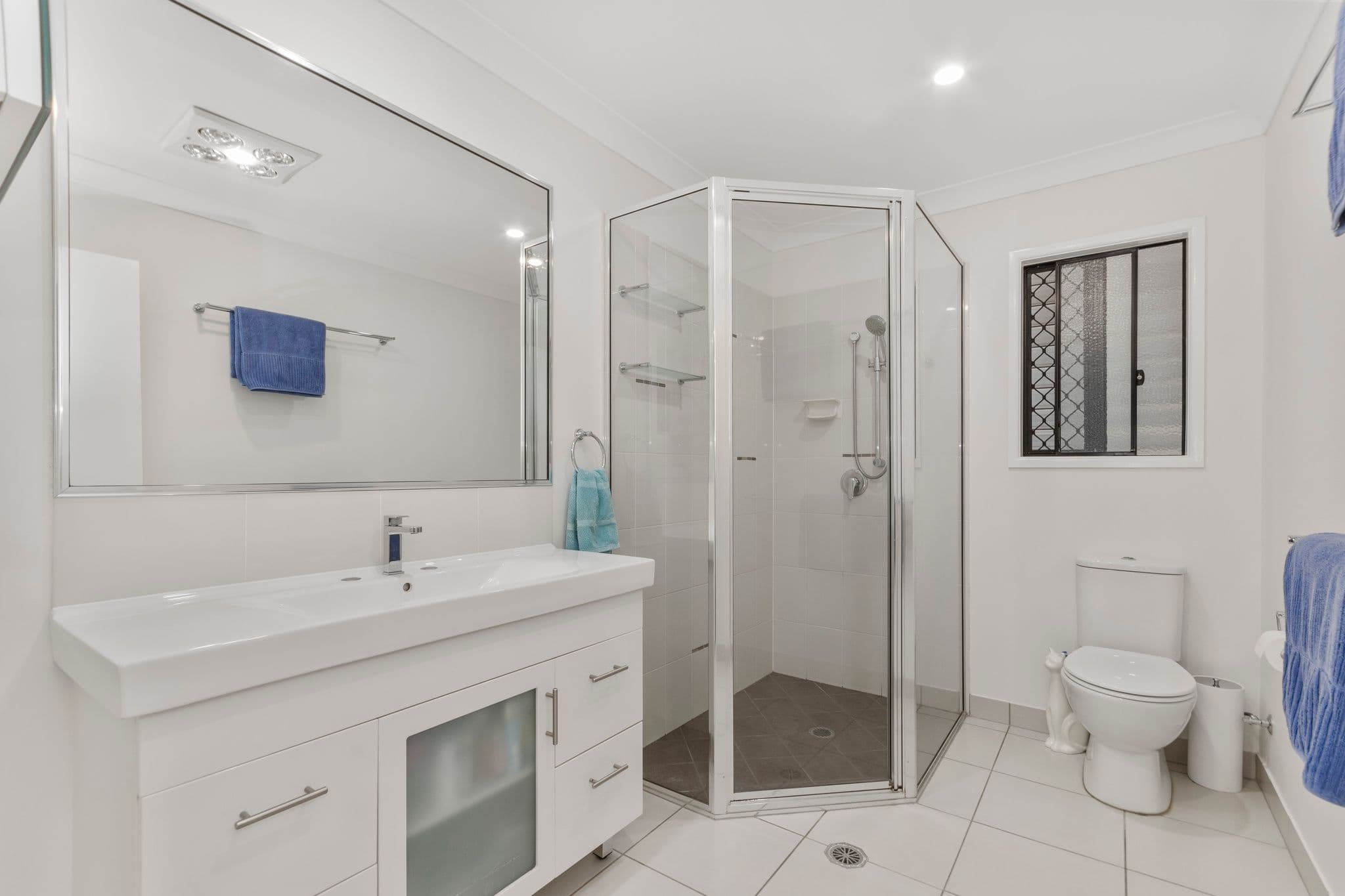 11 Chester Street, Mount Louisa QLD 4814, Mount Louisa - Thumbnail 6