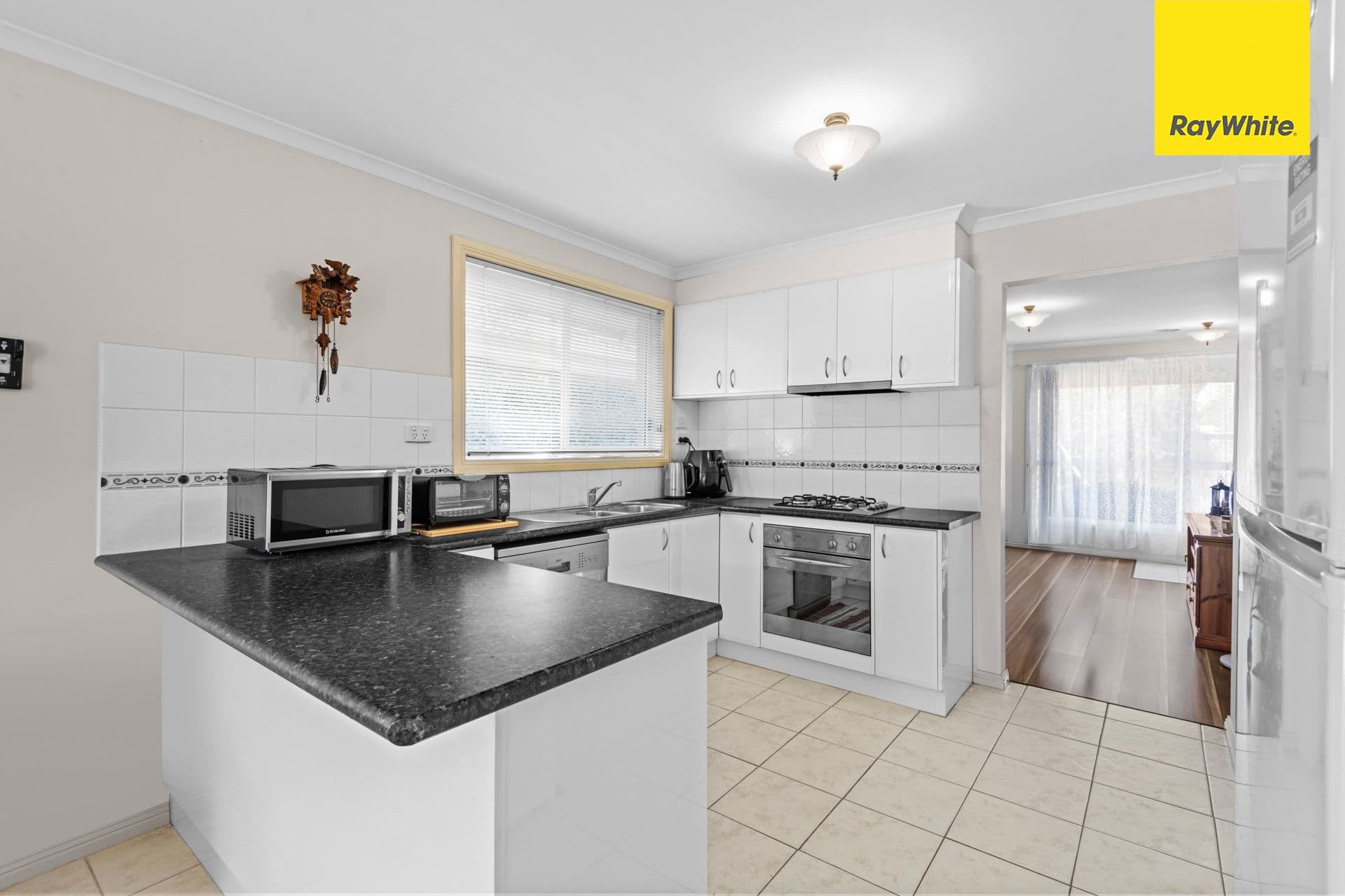 18-20 Henry Street, Melton VIC 3337, Melton - Thumbnail 2