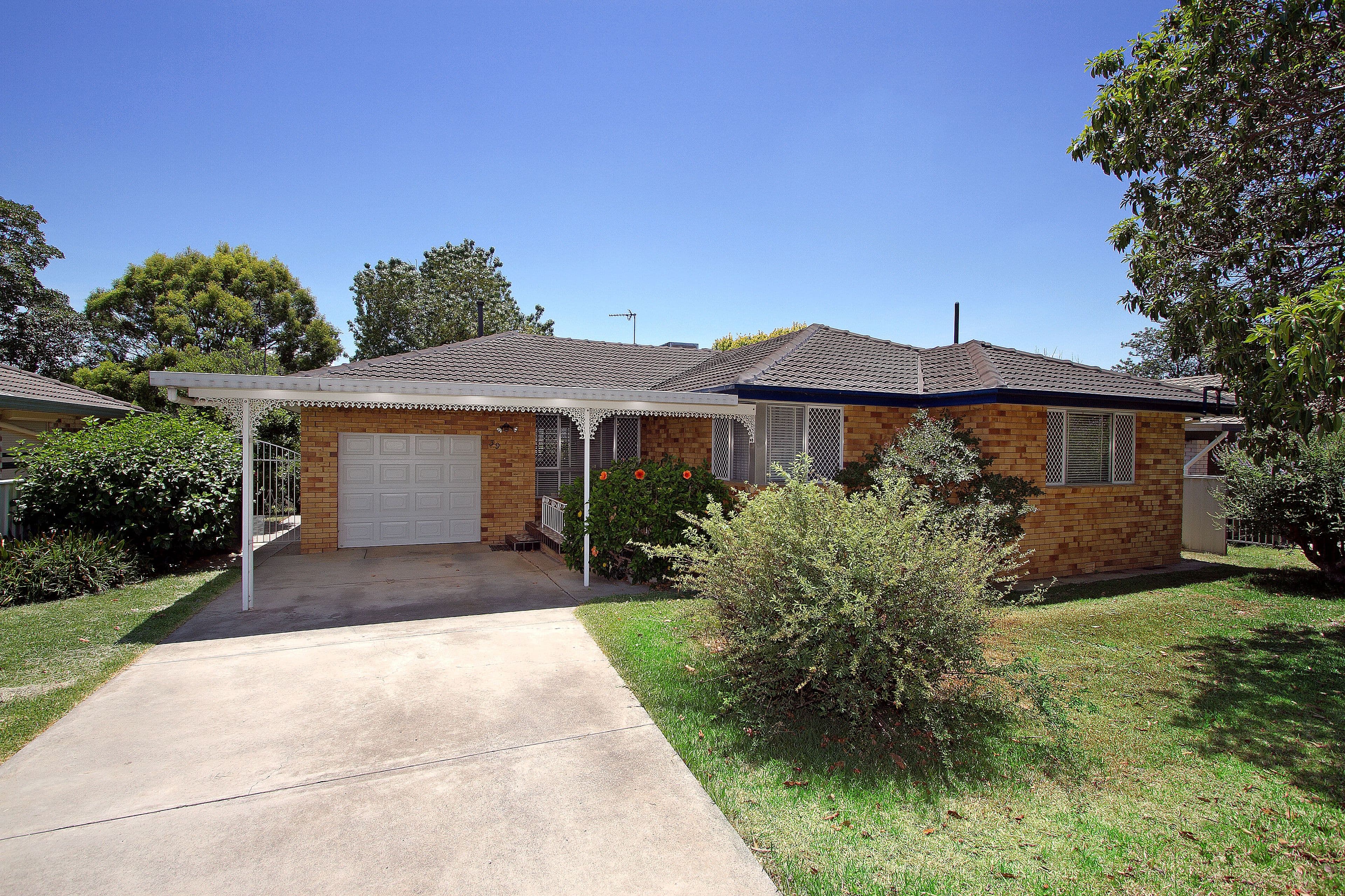 39 Arinya Street, Tamworth NSW 2340, Tamworth - Image 1