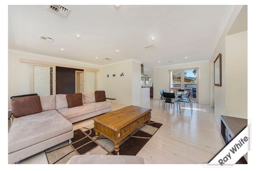 2 Kennerley Street, CURTIN ACT 2605, Curtin - Thumbnail 3
