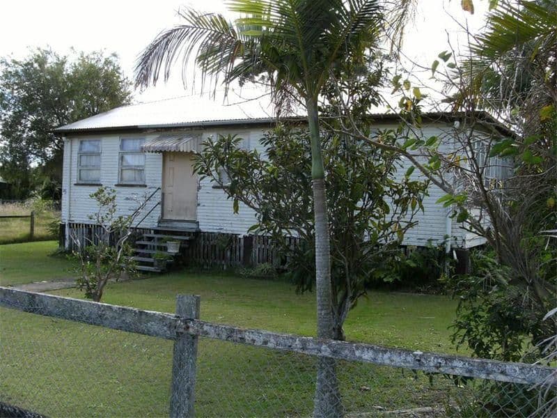 106 Torquay Road, SCARNESS QLD 4655, Scarness - Thumbnail 5