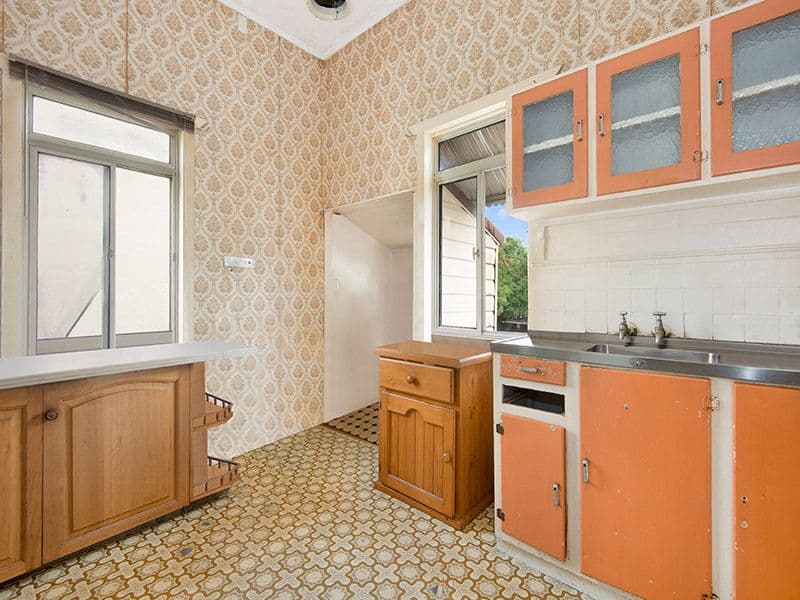 50 Stoneleigh Street, ALBION QLD 4010, Albion - Thumbnail 2
