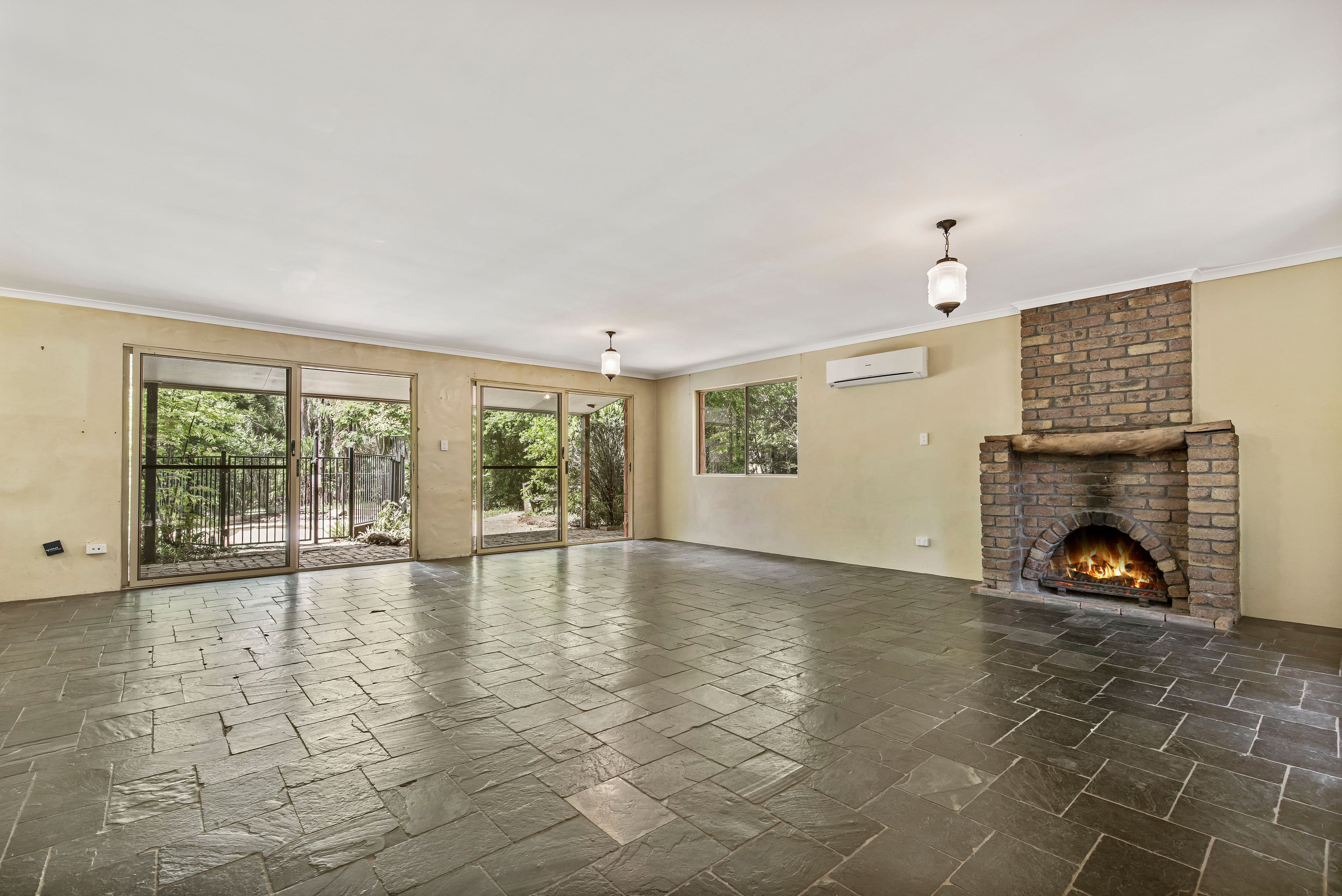 164 Bowen Road, Glass House Mountains QLD 4518, Glass House Mountains - Thumbnail 2