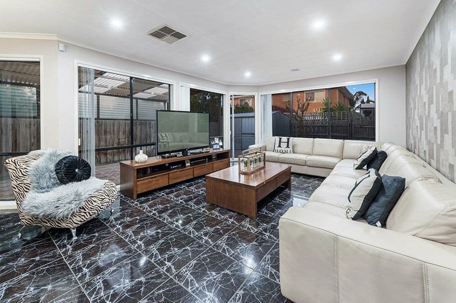 36 Santa Cruz Boulevard, Roxburgh Park VIC 3064, Roxburgh Park - Thumbnail 3