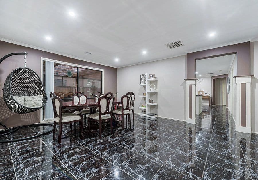 36 Santa Cruz Boulevard, Roxburgh Park VIC 3064, Roxburgh Park - Thumbnail 4