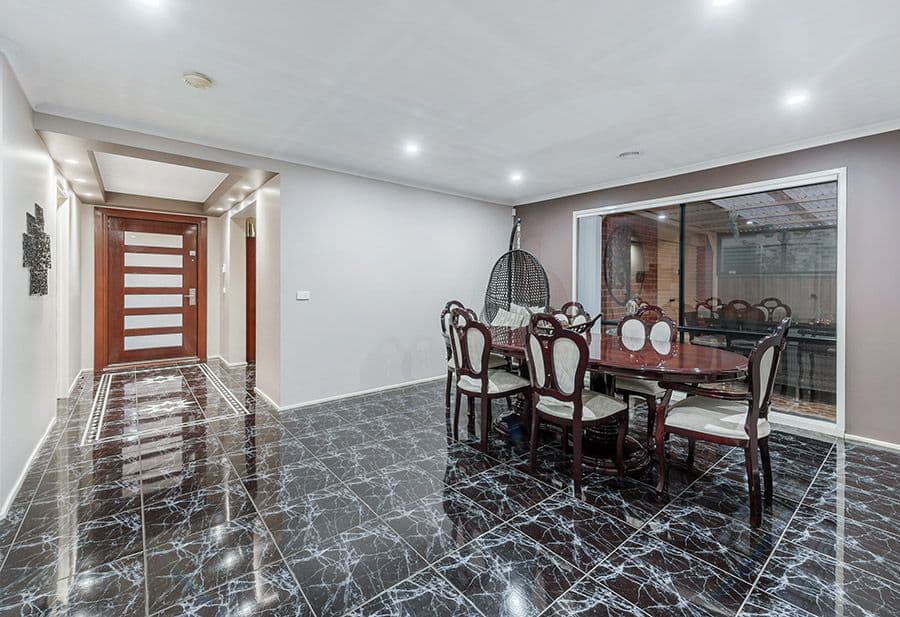 36 Santa Cruz Boulevard, Roxburgh Park VIC 3064, Roxburgh Park - Thumbnail 5