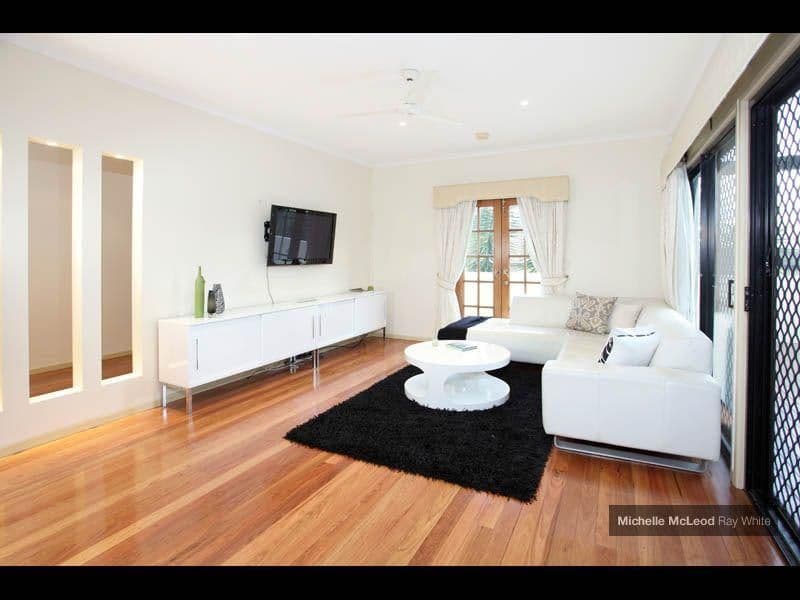 21 Regency Place, KENMORE HILLS QLD 4069, Kenmore Hills - Thumbnail 4