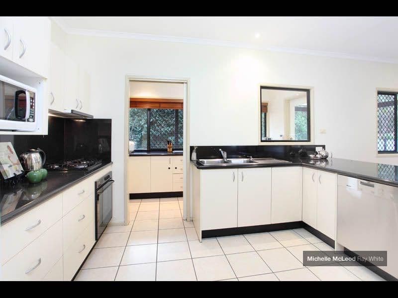 21 Regency Place, KENMORE HILLS QLD 4069, Kenmore Hills - Thumbnail 8