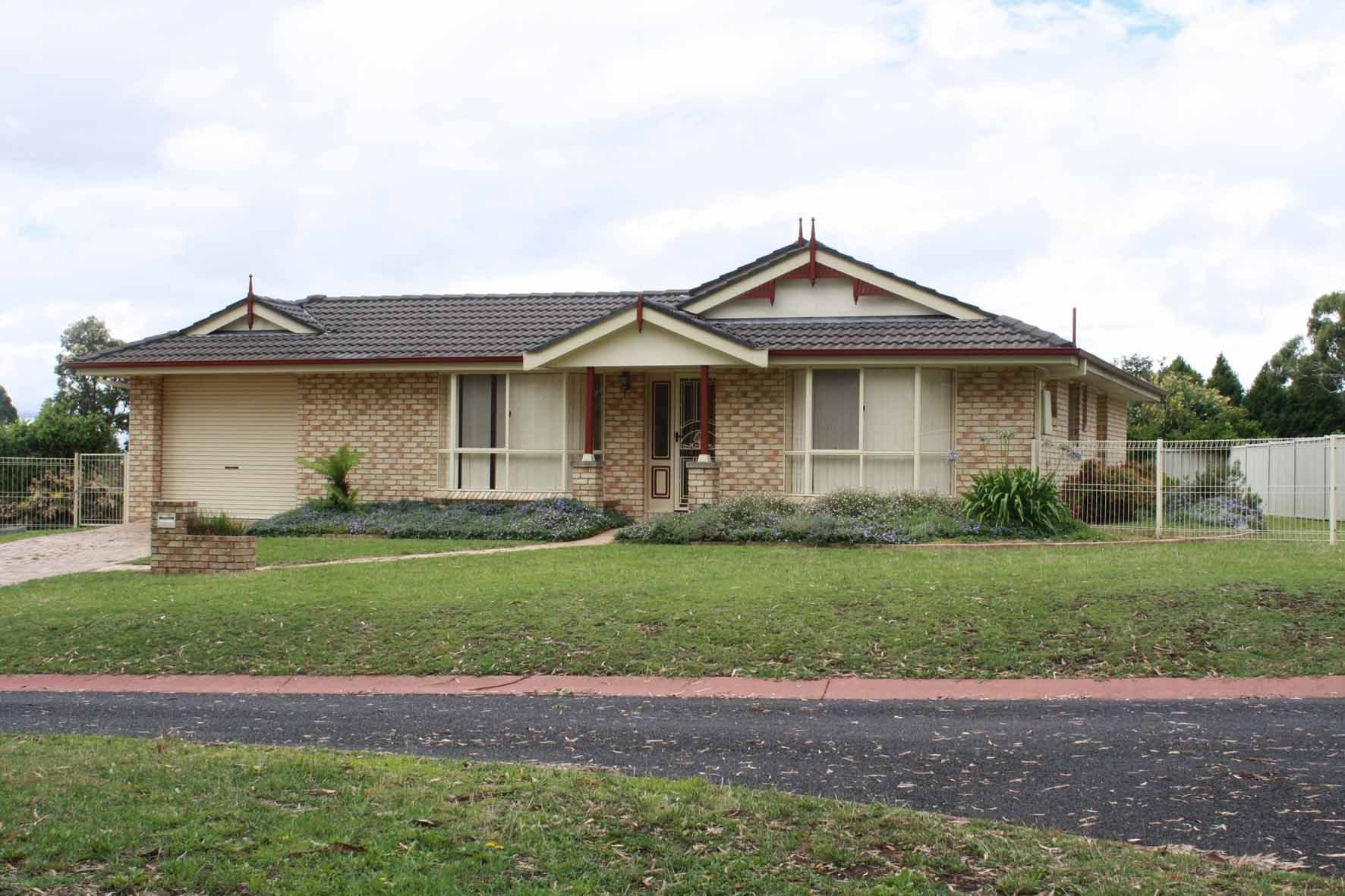 5 Gaffney Bealach, Glen Innes - Image 1