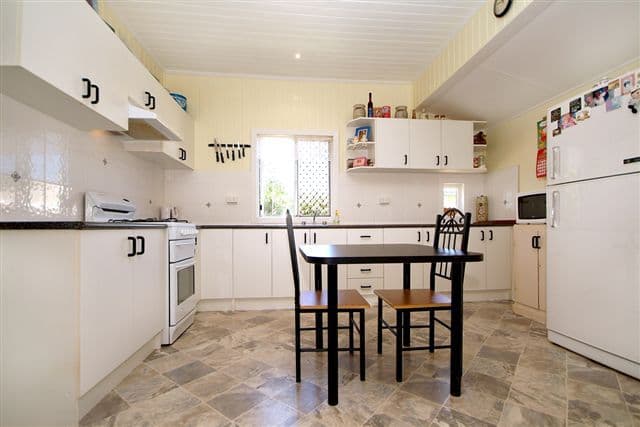361 Greenwattle Street, WILSONTON QLD 4350, Wilsonton - Thumbnail 2