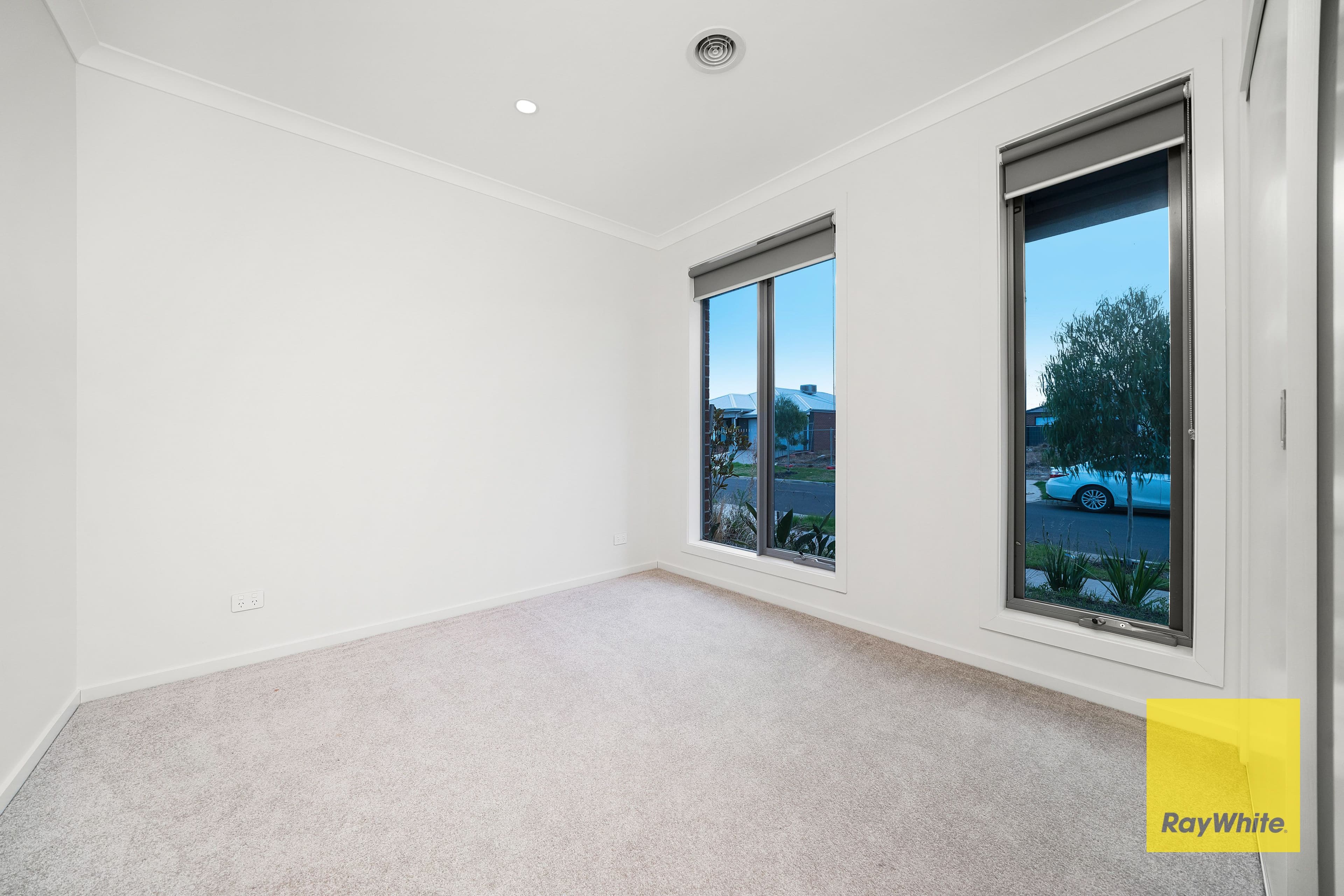 16 Rainier Drive, Truganina VIC 3029, Truganina - Thumbnail 4