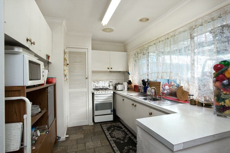 29 Raleighs Road, Melton VIC 3337, Melton - Thumbnail 2