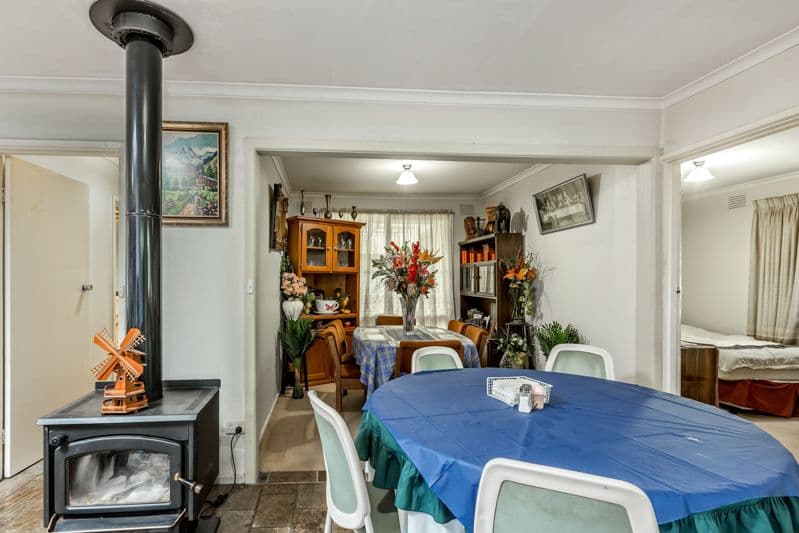 29 Raleighs Road, Melton VIC 3337, Melton - Thumbnail 4