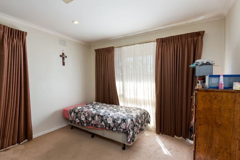 29 Raleighs Road, Melton VIC 3337, Melton - Thumbnail 5