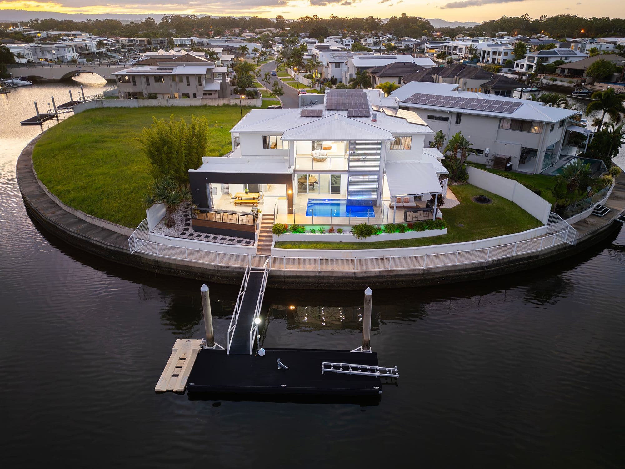 13 Middle Quay Drive, Biggera Waters QLD 4216, Biggera Waters - Image 1