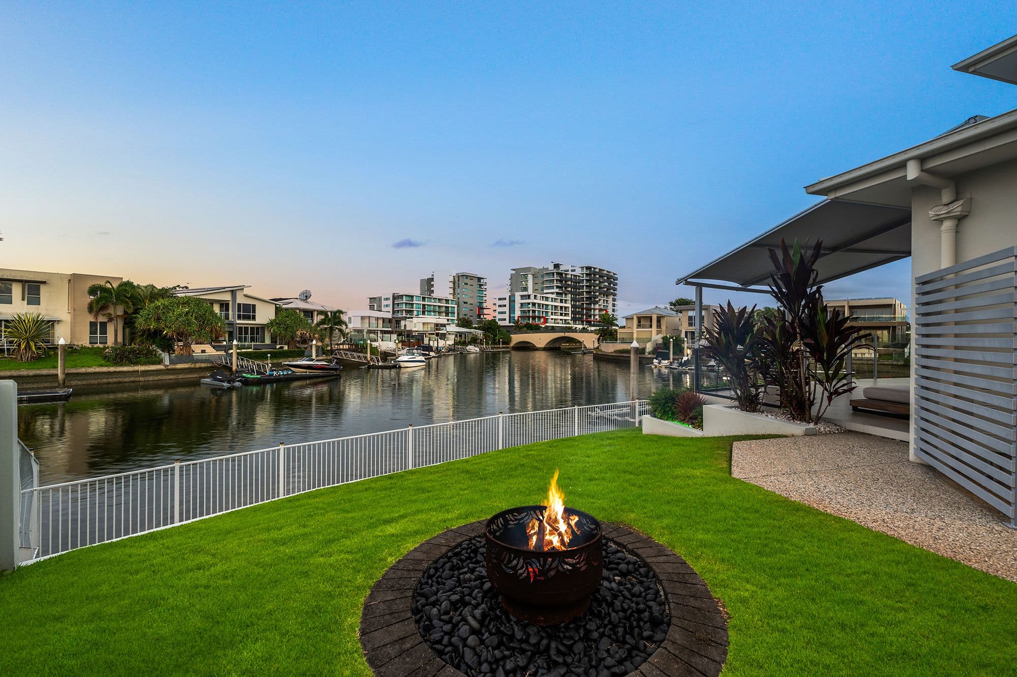 13 Middle Quay Drive, Biggera Waters QLD 4216, Biggera Waters - Thumbnail 6