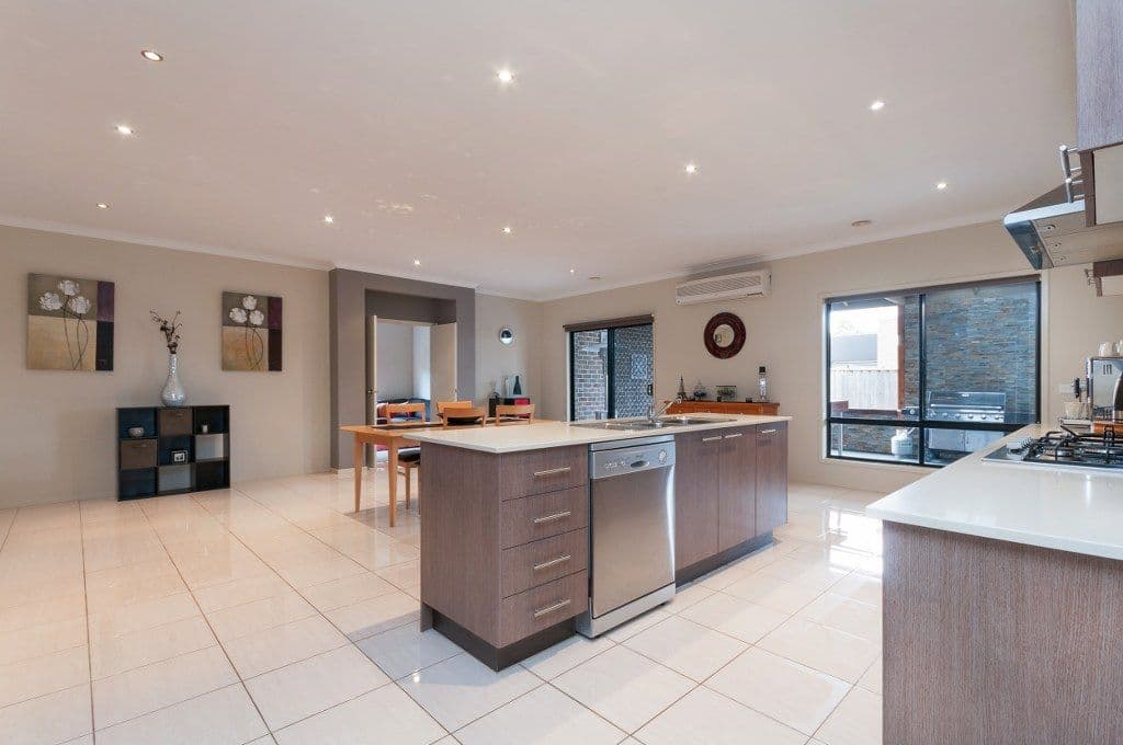 190 Central Park Avenue, CRAIGIEBURN VIC 3064, Craigieburn - Thumbnail 4