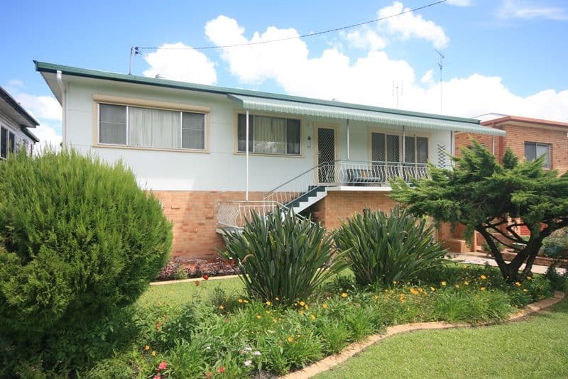 77 Clarence Street, Grafton NSW 2460, Grafton - Image 1