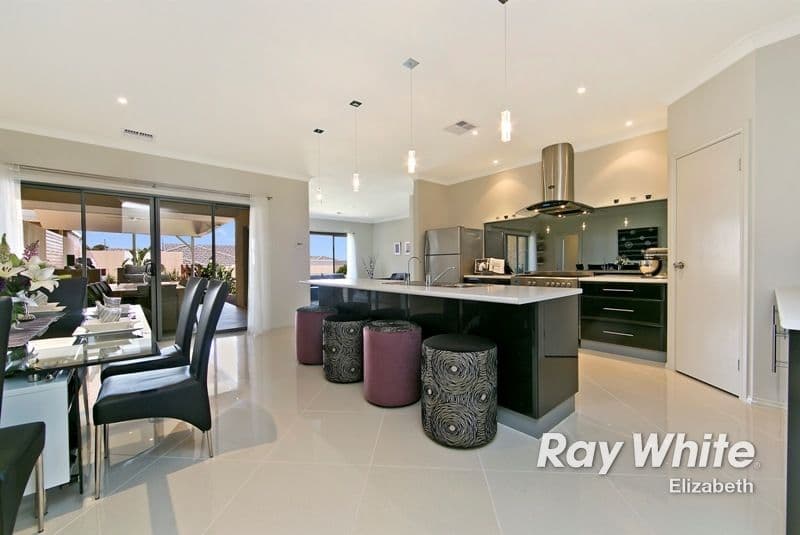 66 Wallace Drive, CRAIGMORE SA 5114, Craigmore - Image 1