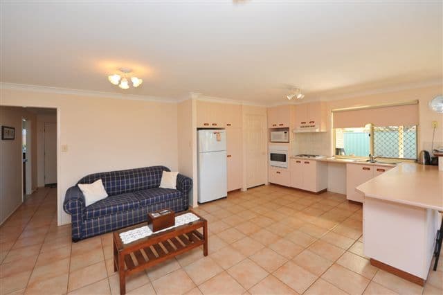 1 Gundry Court, KEARNEYS SPRING QLD 4350, Kearneys Spring - Thumbnail 6