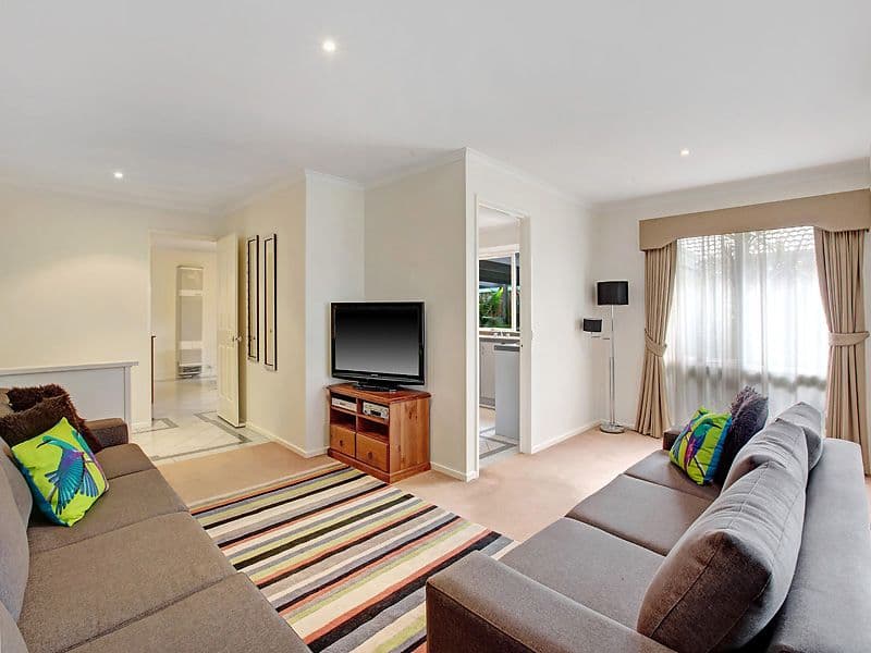 17 Whistler Walk, South Morang VIC 3752, South Morang - Thumbnail 2