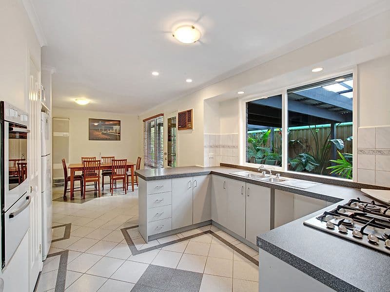 17 Whistler Walk, South Morang VIC 3752, South Morang - Thumbnail 4