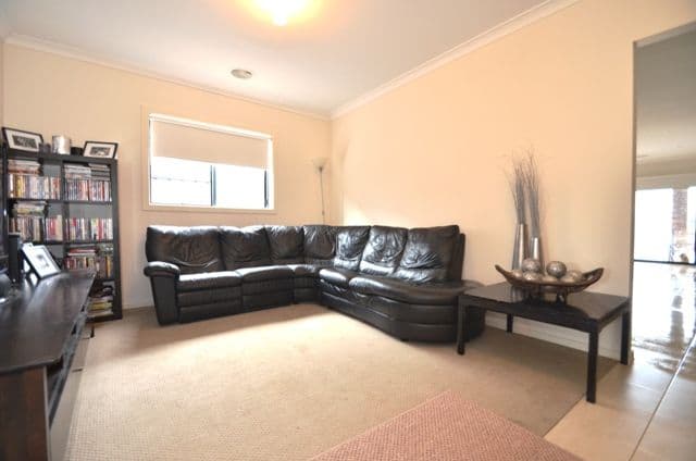 15 Hodgson Rise, MERNDA VIC 3754, Mernda - Thumbnail 2