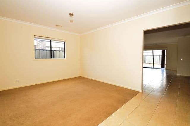 15 Hodgson Rise, MERNDA VIC 3754, Mernda - Thumbnail 4