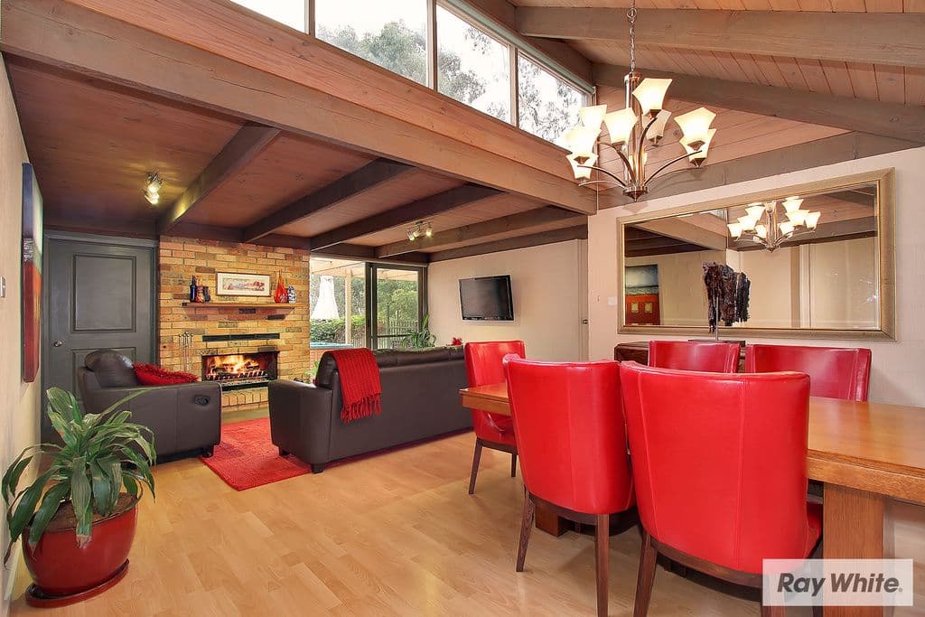 6 MOUNTAIN Drive, MOOROOLBARK VIC 3138, Mooroolbark - Thumbnail 2