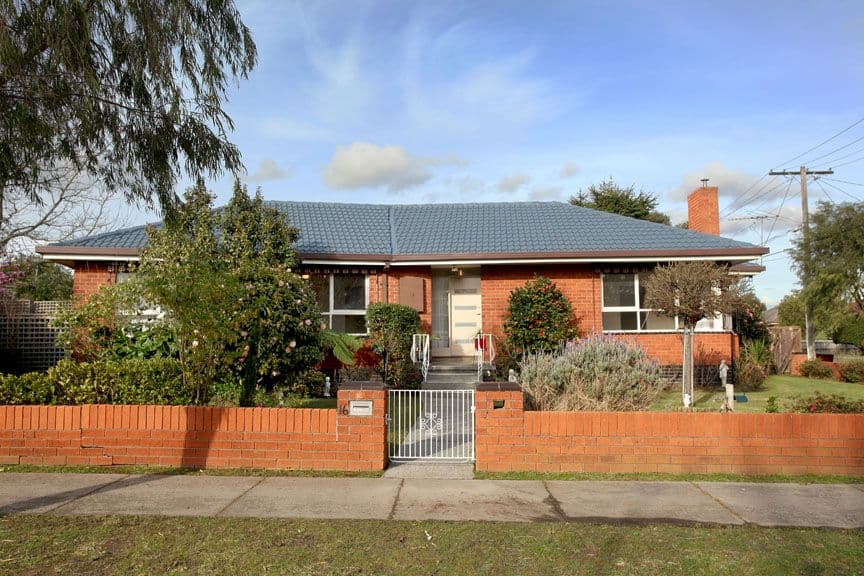 16 Hampstead Crescent, GLEN WAVERLEY VIC 3150, Glen Waverley - Image 1