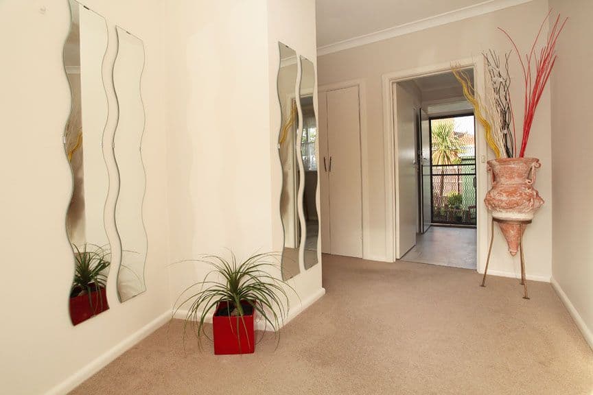 16 Hampstead Crescent, GLEN WAVERLEY VIC 3150, Glen Waverley - Thumbnail 5