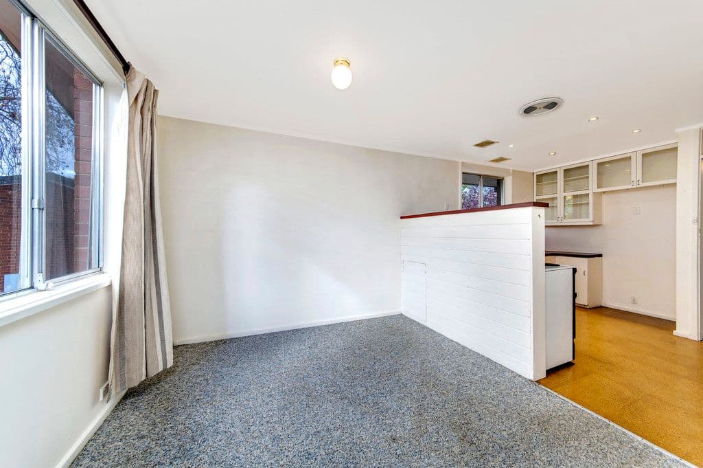 10 Hellyer Street, Holder ACT 2611, Holder - Thumbnail 3