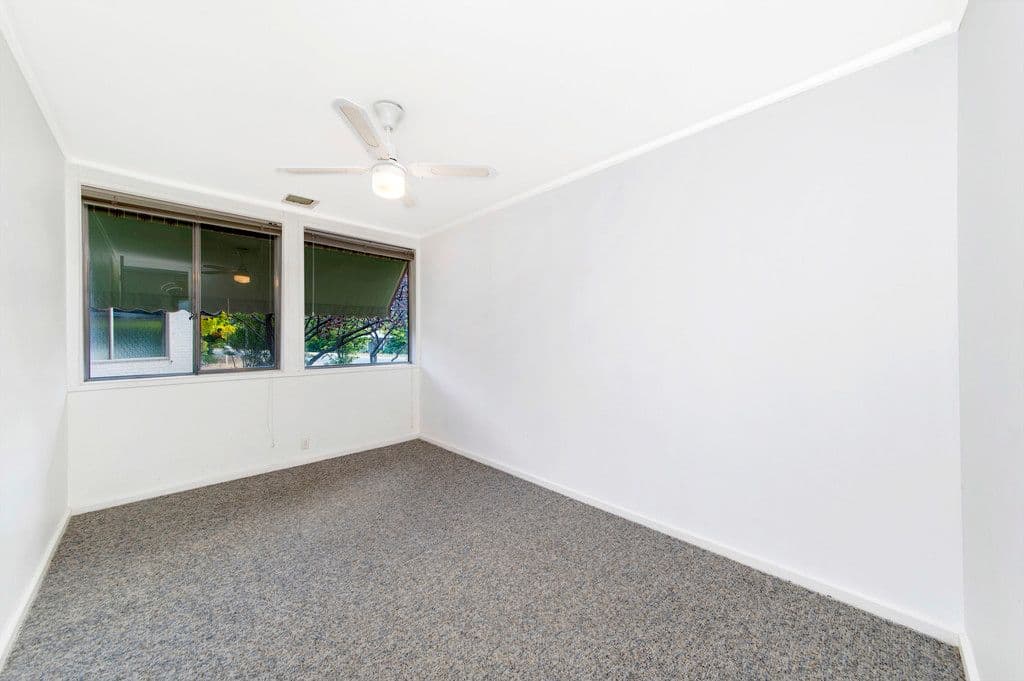 10 Hellyer Street, Holder ACT 2611, Holder - Thumbnail 8