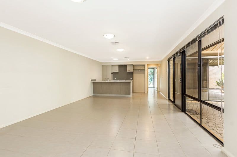 33 Kootingal Bend, Baldivis WA 6171, Baldivis - Thumbnail 2