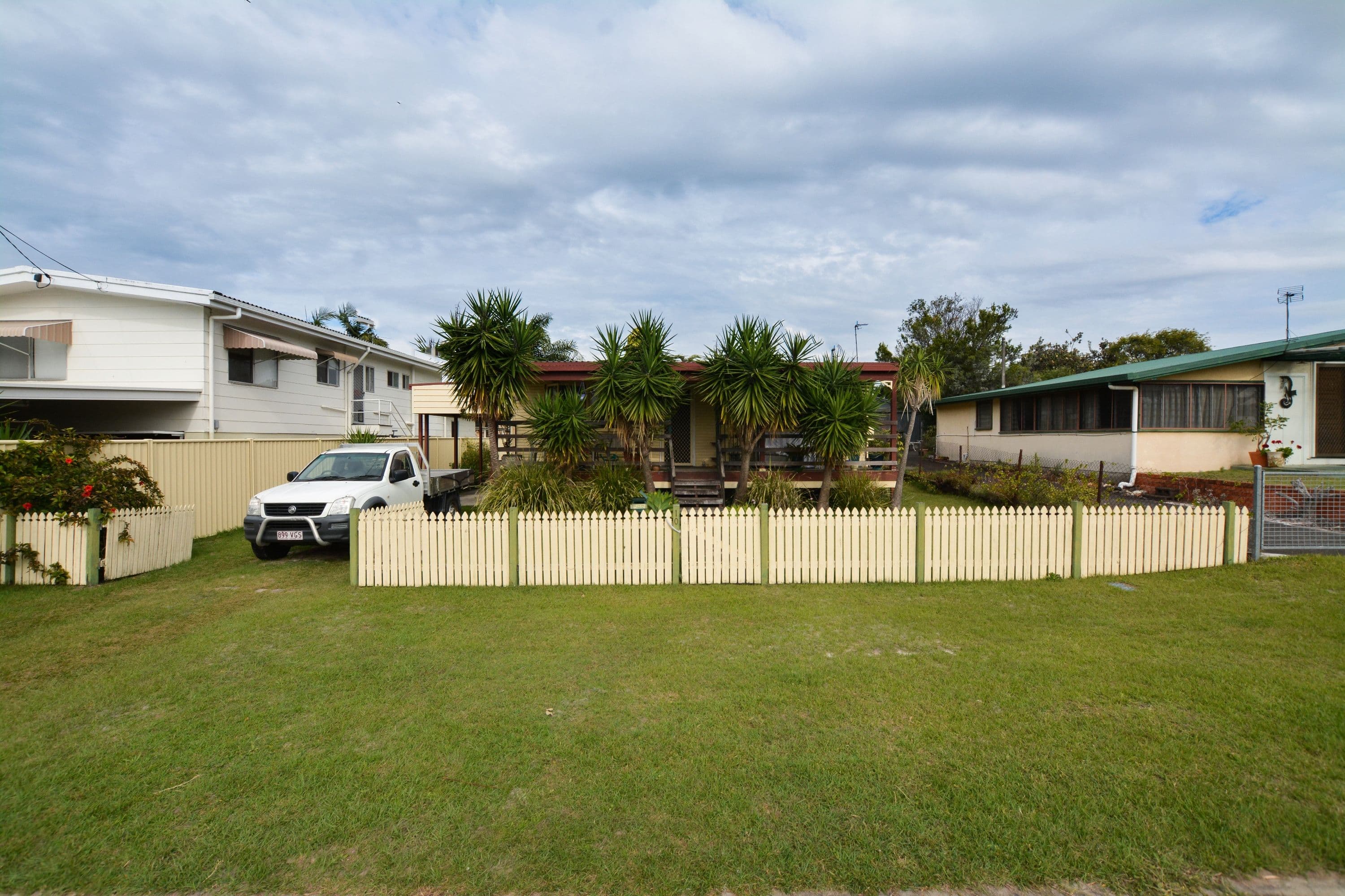 10 Plover Avenue, Paradise Point QLD 4216, Paradise Point - Thumbnail 6