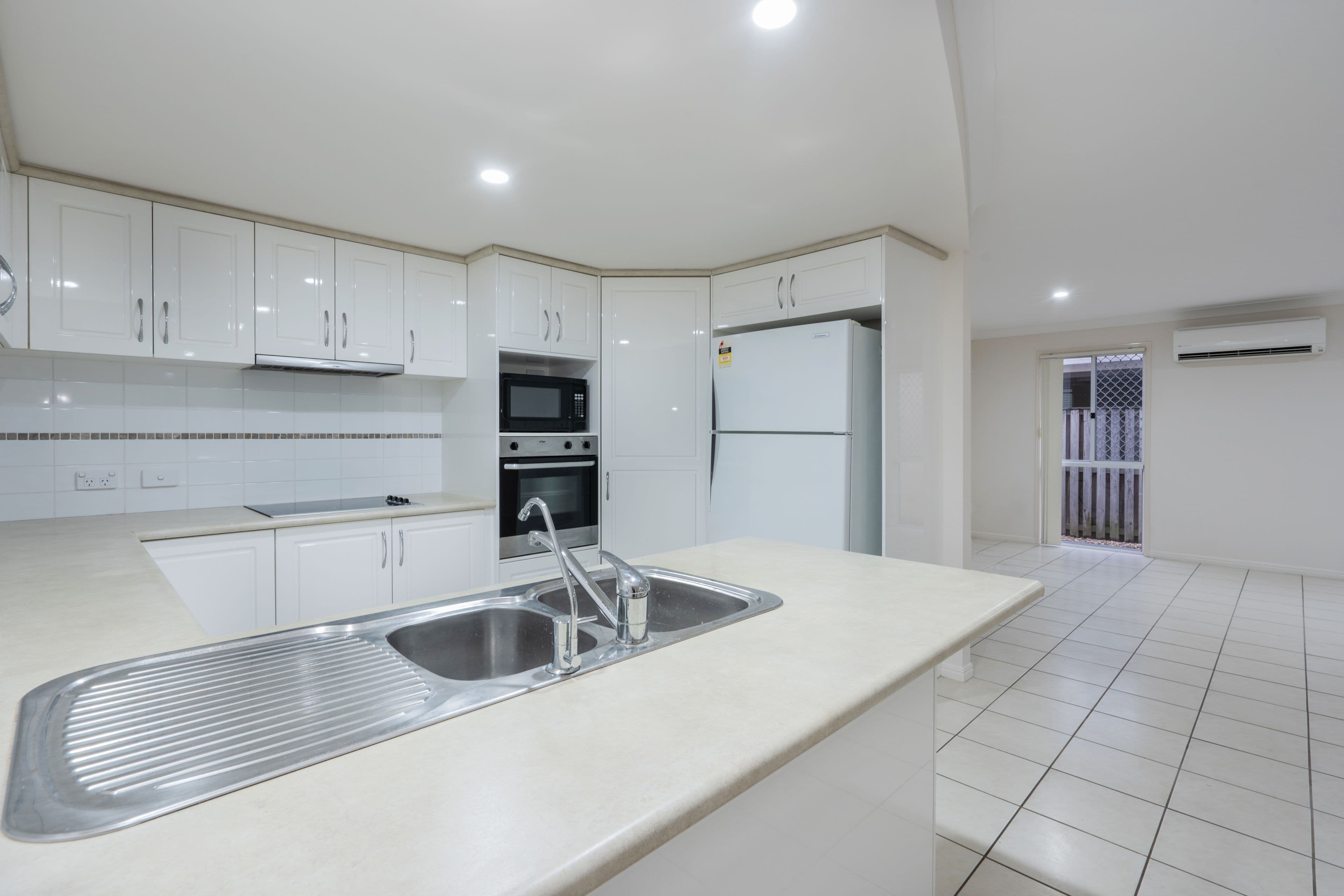 15A River Meadows Drive, Upper Coomera QLD 4209, Upper Coomera - Thumbnail 2