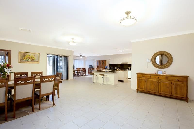 42 Watling Avenue, WEST HOXTON NSW 2171, West Hoxton - Thumbnail 6