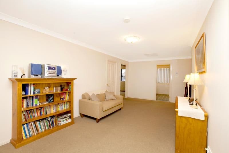 42 Watling Avenue, WEST HOXTON NSW 2171, West Hoxton - Thumbnail 8
