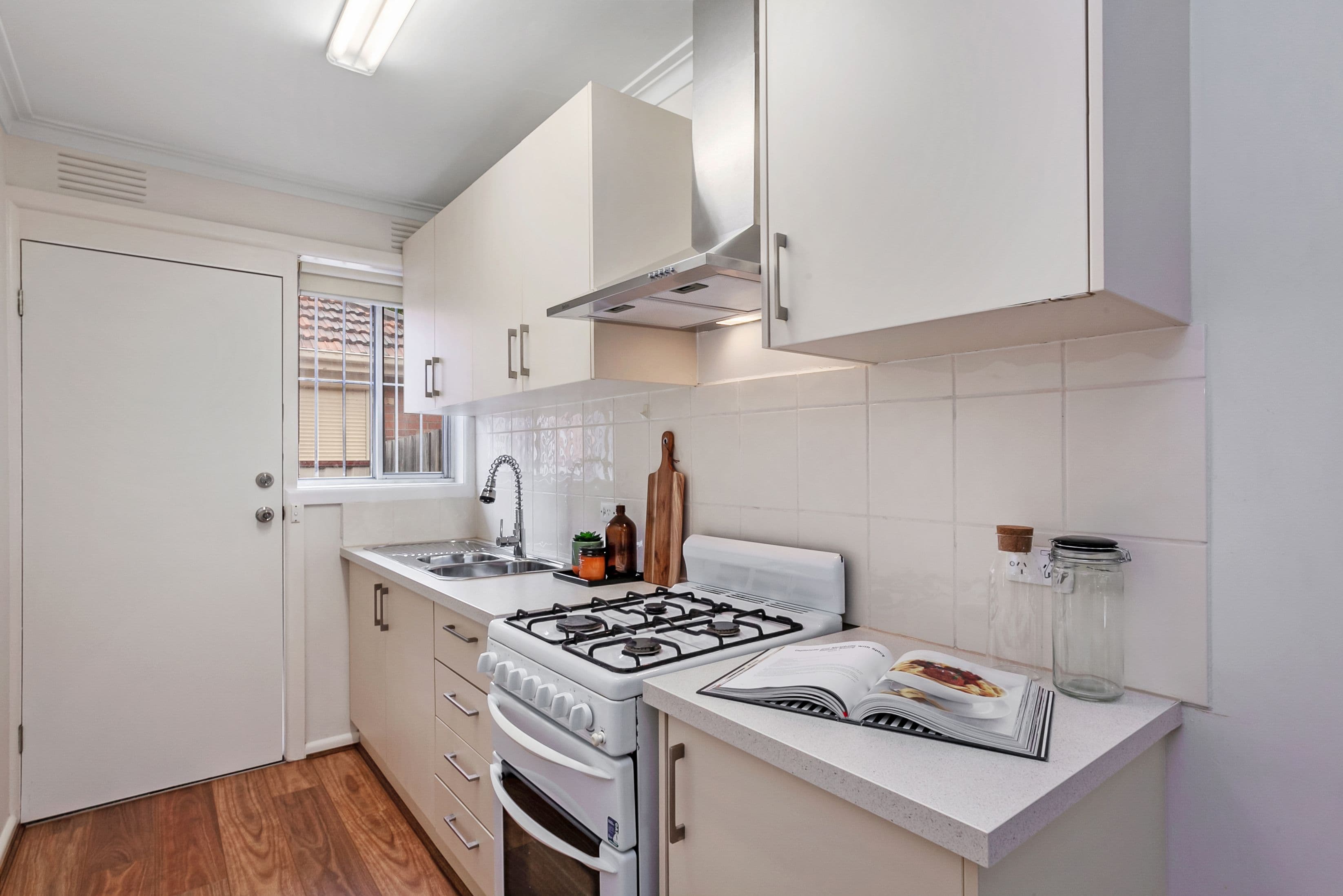 15 Cheddar Road, Reservoir VIC 3073, Reservoir - Thumbnail 2