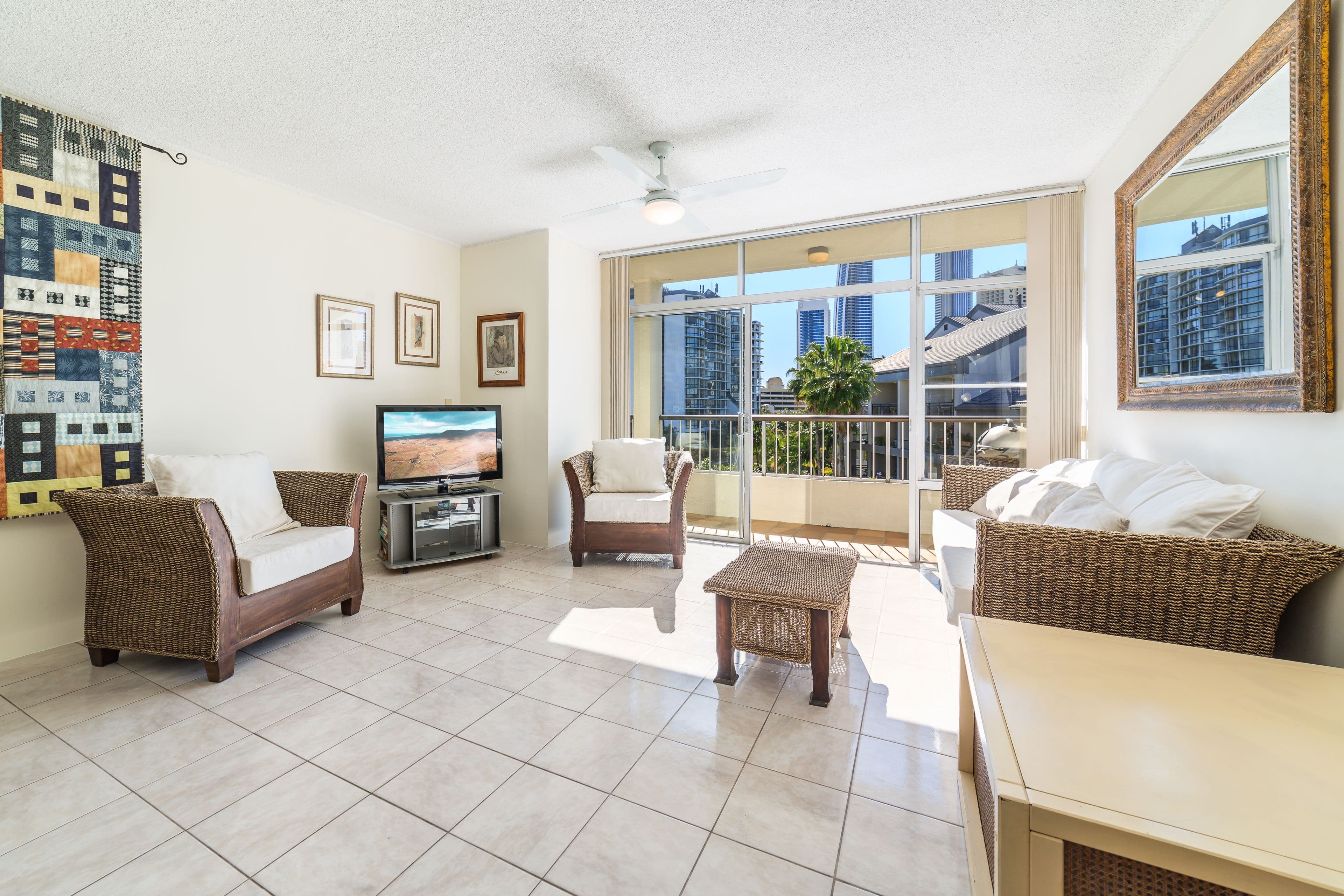 11 Paradise Island, Surfers Paradise QLD 4217, Surfers Paradise - Thumbnail 2
