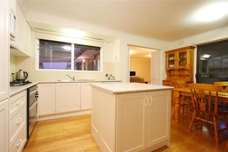 1 Dorothea Court, BUNDOORA VIC 3083, Bundoora - Thumbnail 2