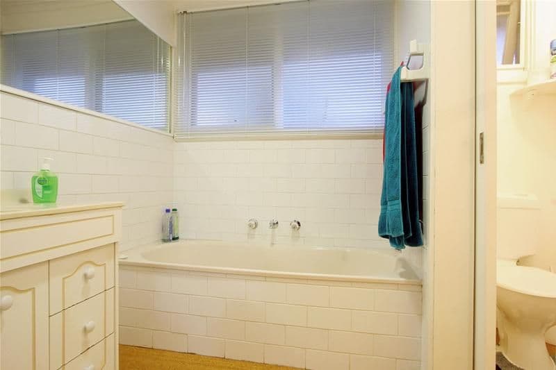 1 Dorothea Court, BUNDOORA VIC 3083, Bundoora - Thumbnail 4