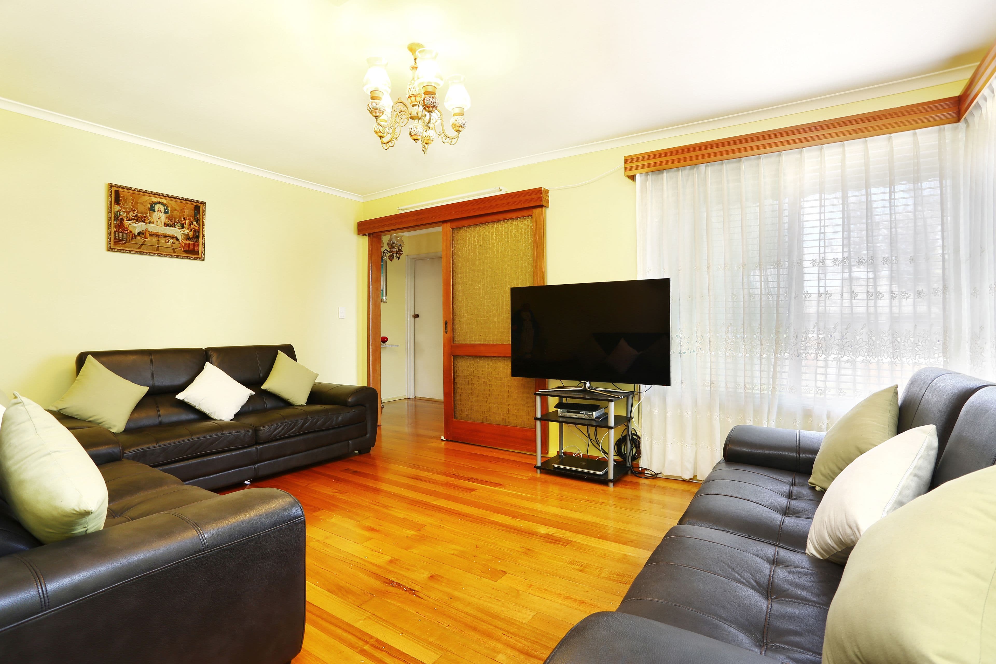 56 Huskisson Avenue, Lalor VIC 3075, Lalor - Thumbnail 3