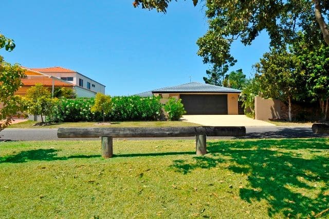 40 Sailaway Street, MERMAID WATERS QLD 4218, Mermaid Waters - Thumbnail 2