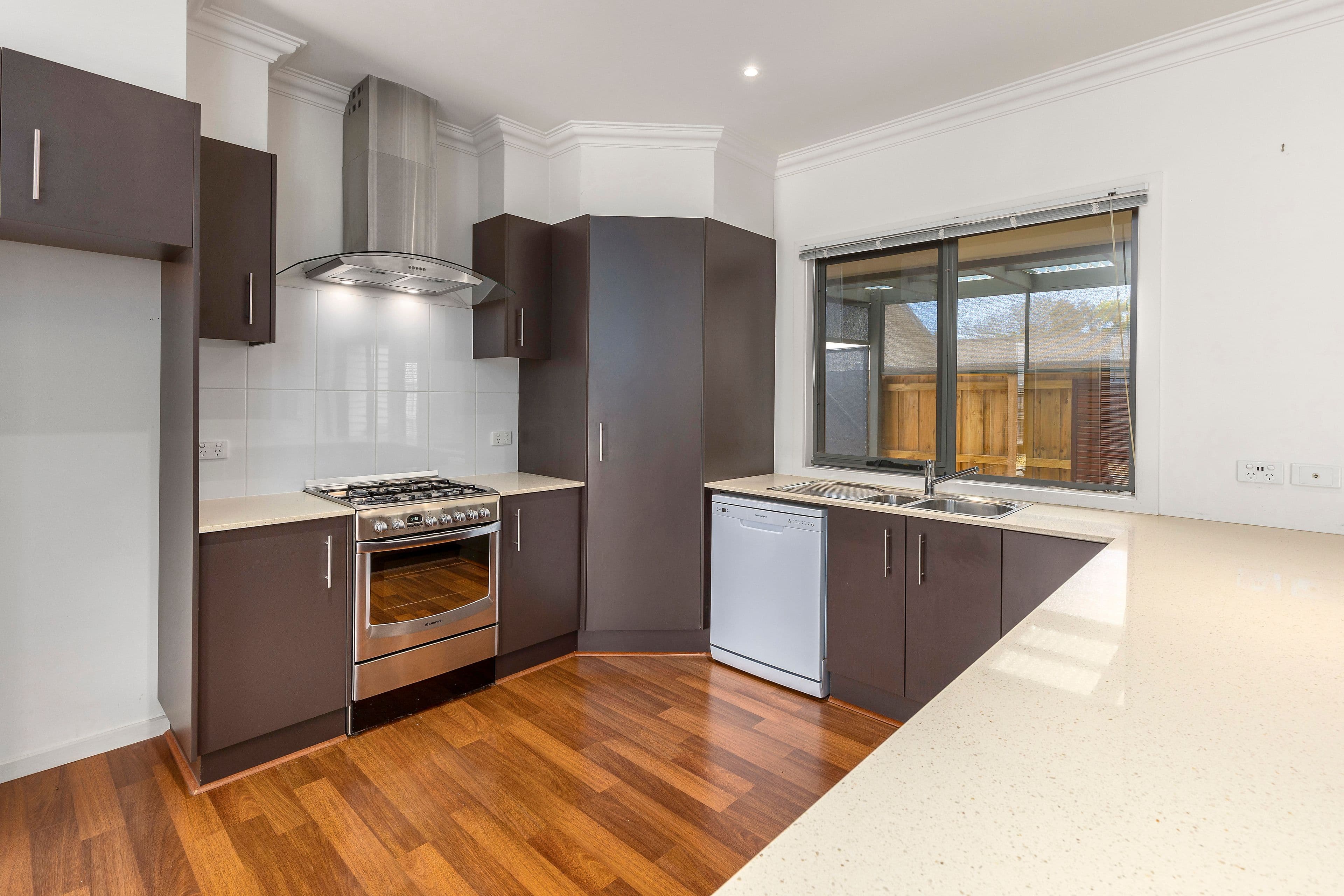 21 Lawson Crescent, Rosebud VIC 3939, Rosebud - Thumbnail 3